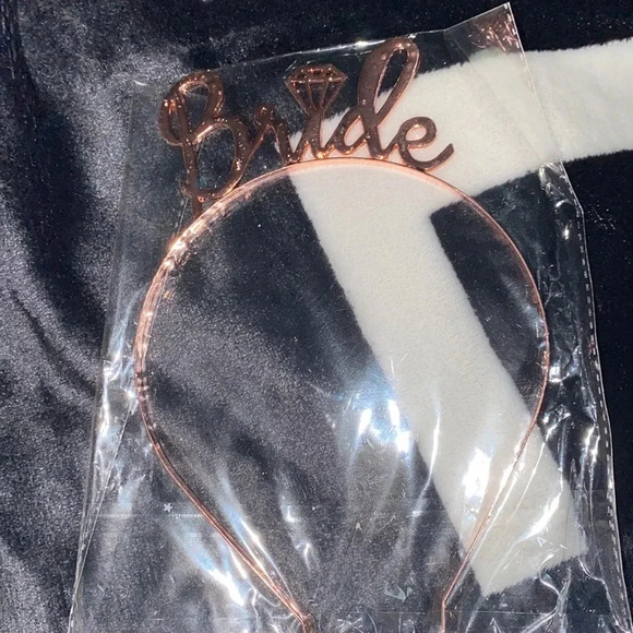 Rose gold tone Fashion Bride Tiara ring  detail crown - Picture 3 of 7